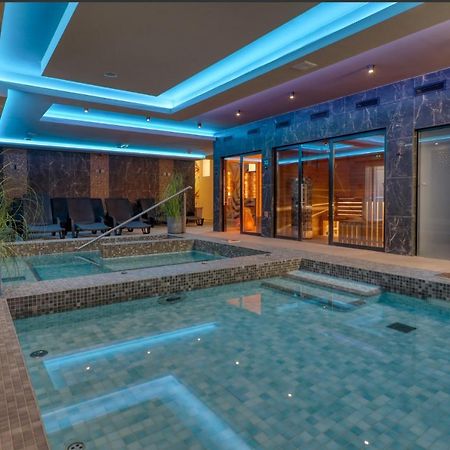 Villa Park Panzio Сильвашварад Экстерьер фото