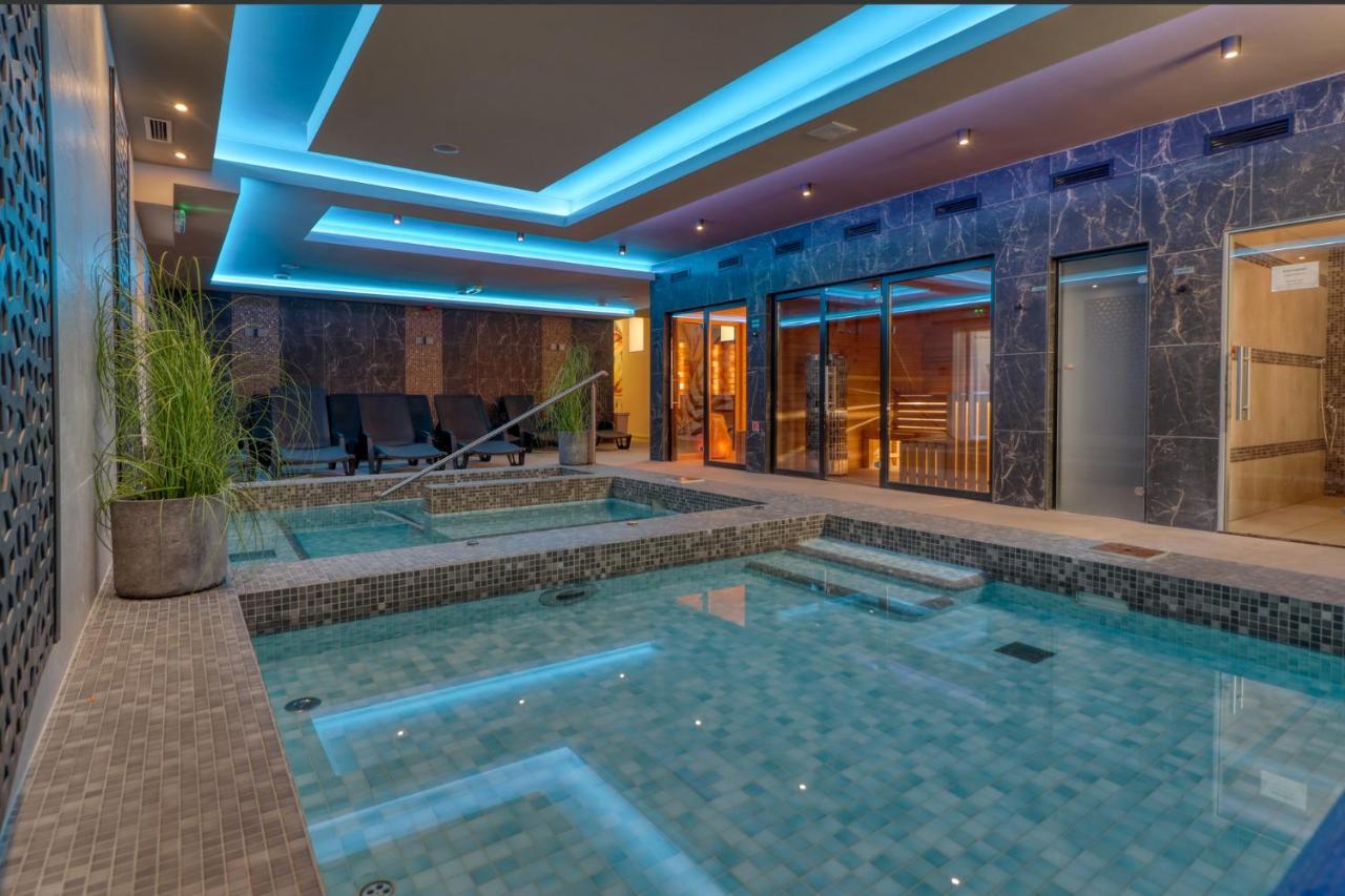Villa Park Panzio Сильвашварад Экстерьер фото