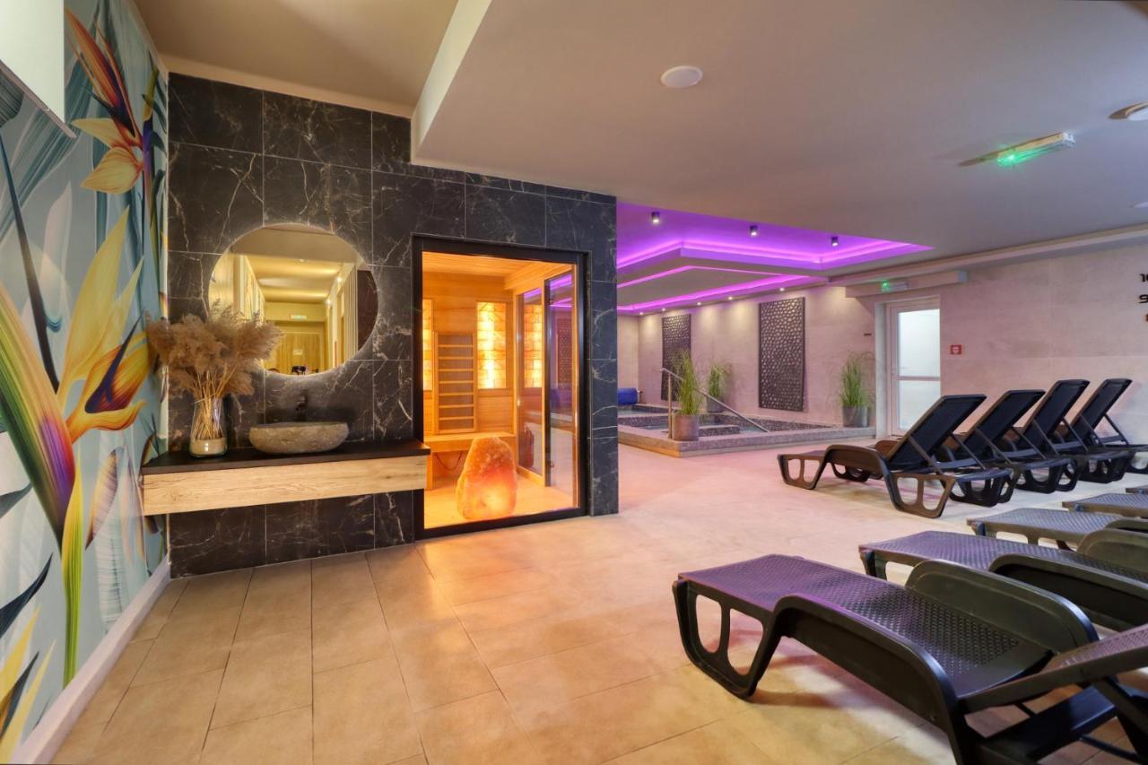 Villa Park Panzio Сильвашварад Экстерьер фото